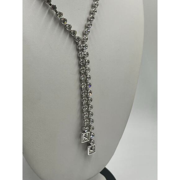 Authentic Swarovski Crystal Y
Necklace Silver Tone Drop Lariat Statement Jewelry - Picture 7 of 14